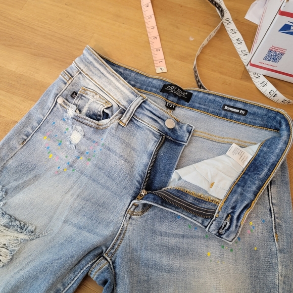 Judy Blue Light Blue Boyfriend Jeans - Picture 10 of 13